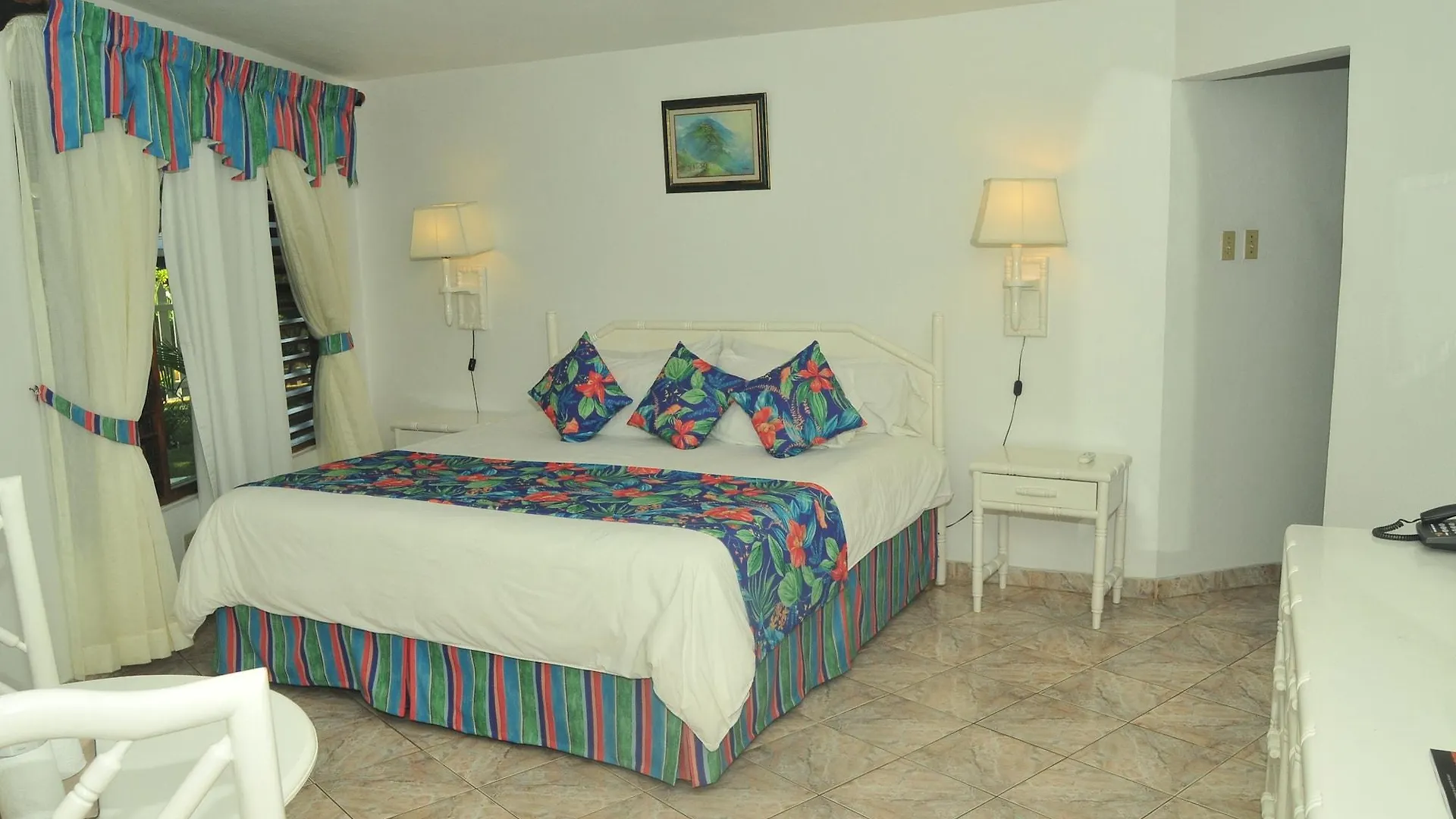 Negril Treehouse Resort 3*,