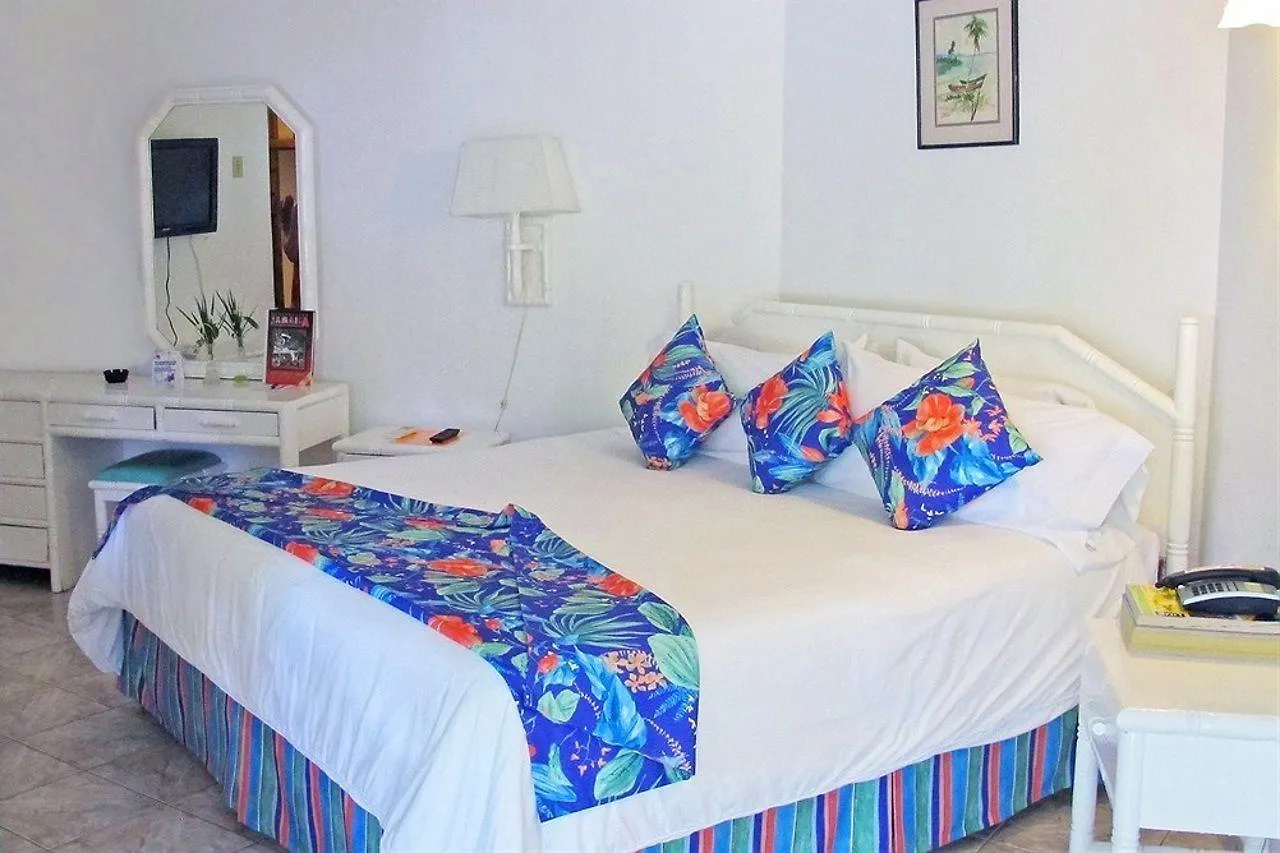 Negril Treehouse Resort 3*,