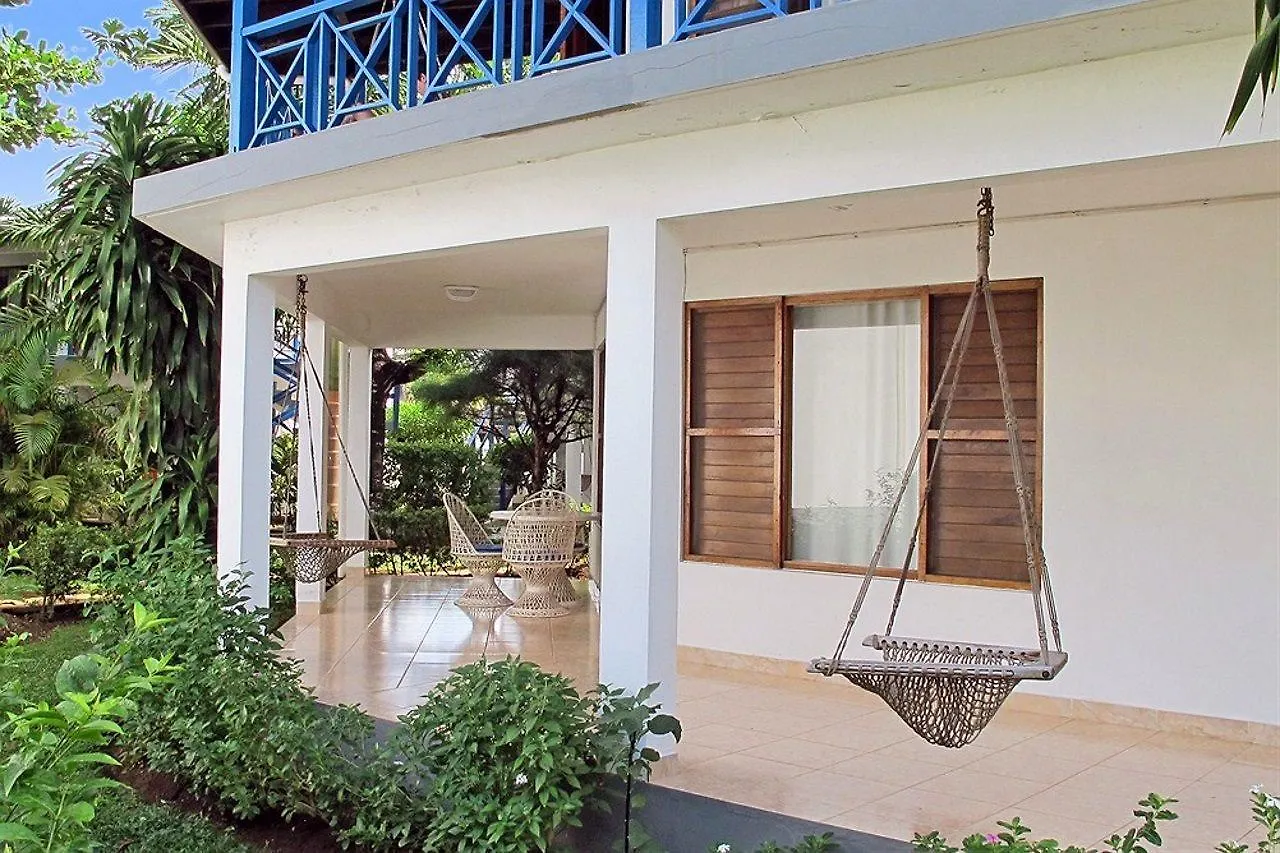 *** Hotel Negril Treehouse Resort Jamaica