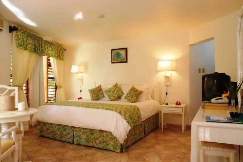 *** Hotel Negril Treehouse Resort Jamaica