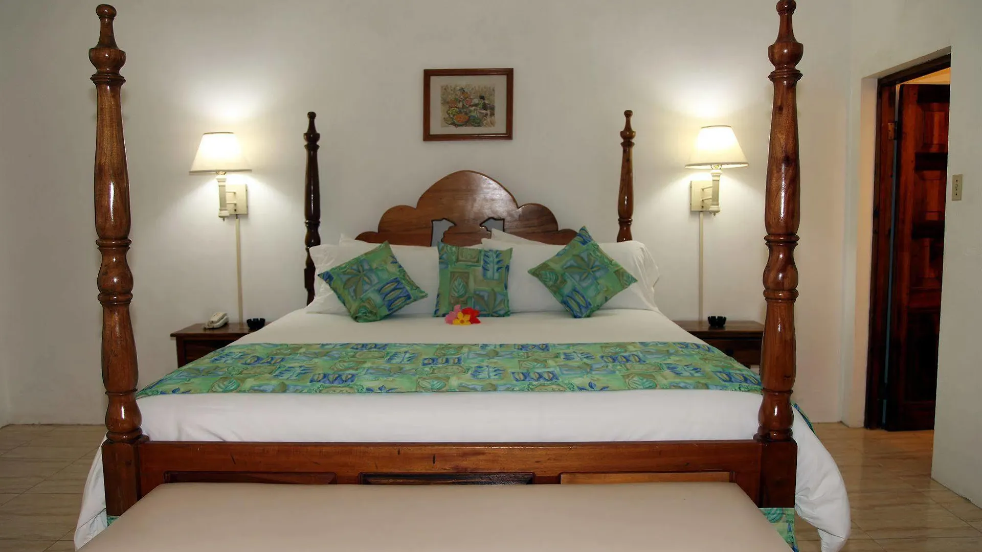 Negril Treehouse Resort
