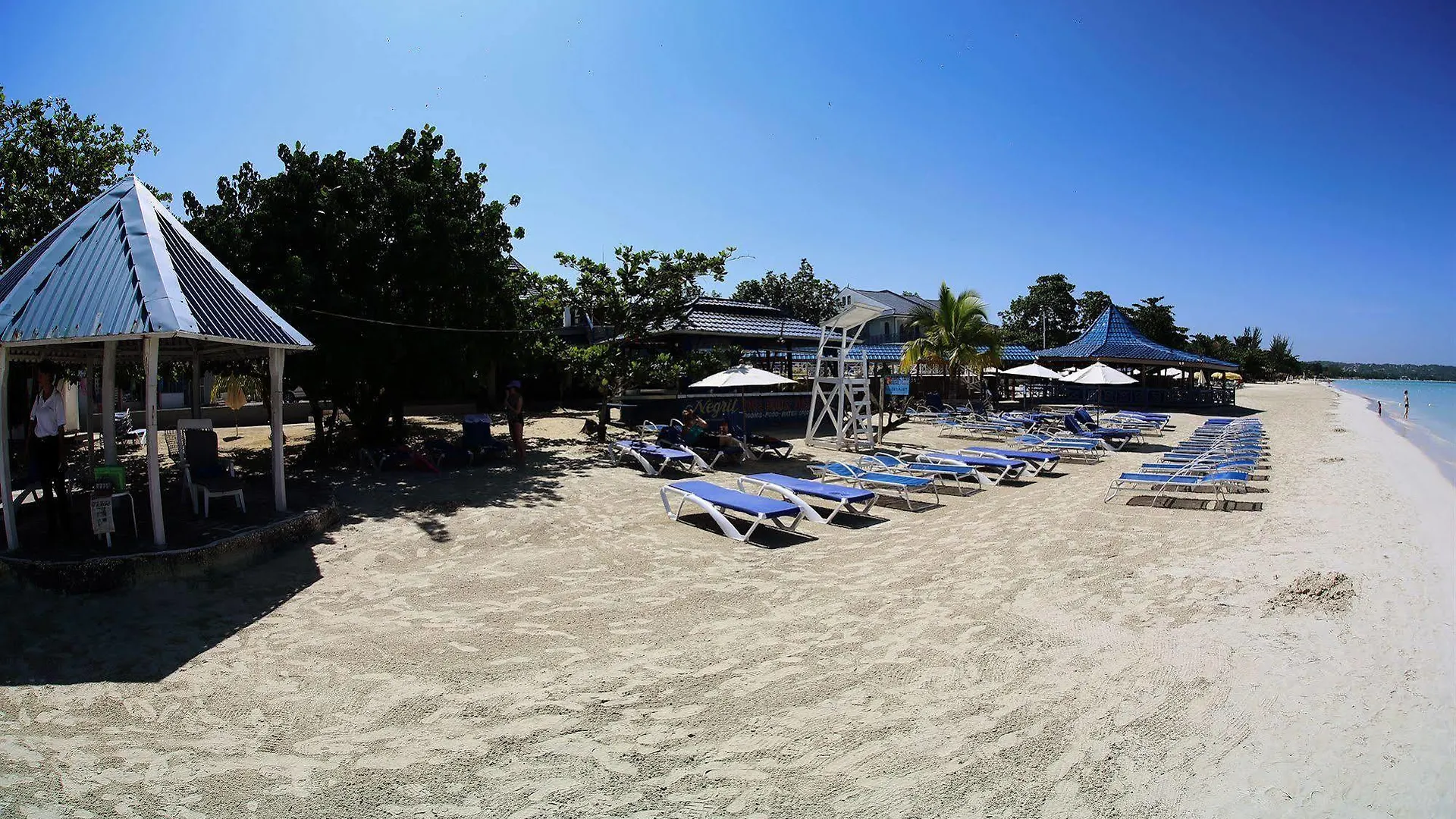 Negril Treehouse Resort